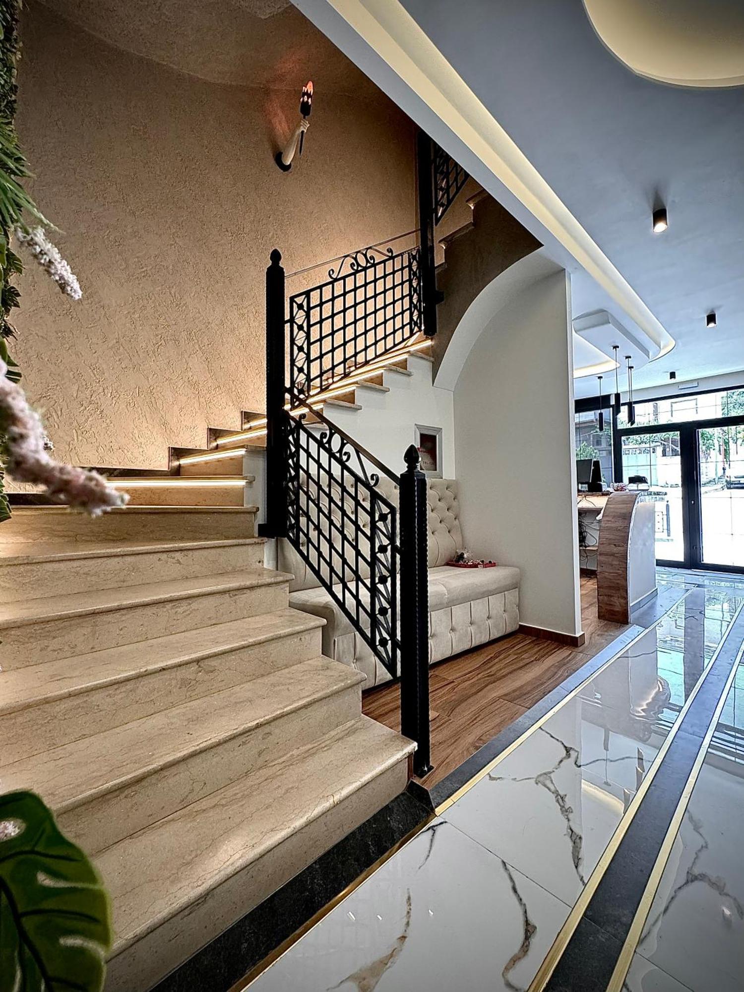 Boutique Hotel Empire Of Martin Gjirokaster Exterior photo
